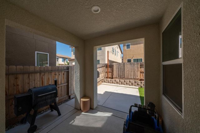 989 Moran Road W, Madera, CA 93636