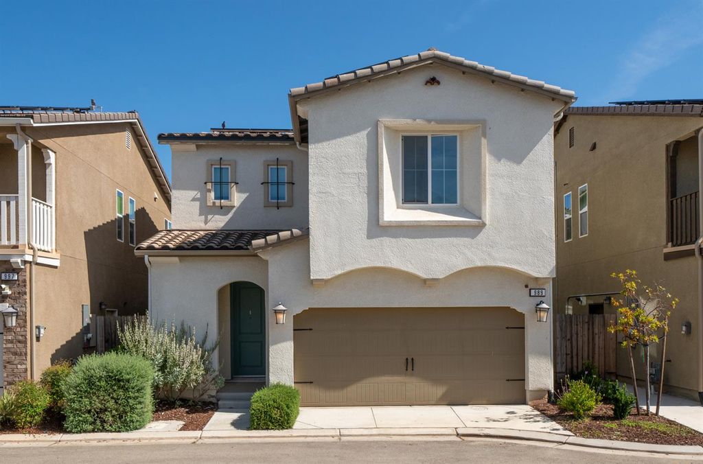 989 Moran Road W, Madera, CA 93636