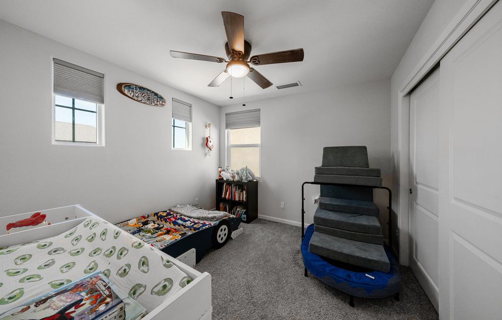 Image 20 of property listing at 989 Moran Road W, Madera, CA 93636