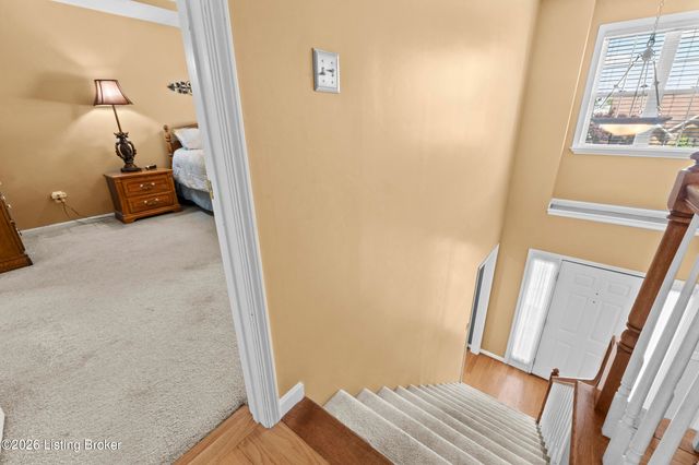 3812 Fieldside Cir, Louisville, KY 40299