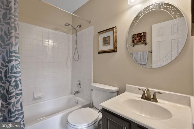 6224 POINT CT, Centreville, VA 20120