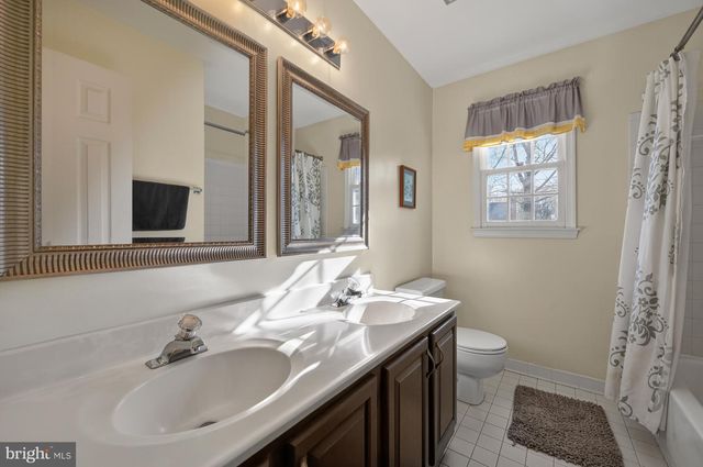 6224 POINT CT, Centreville, VA 20120