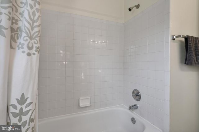 6224 POINT CT, Centreville, VA 20120