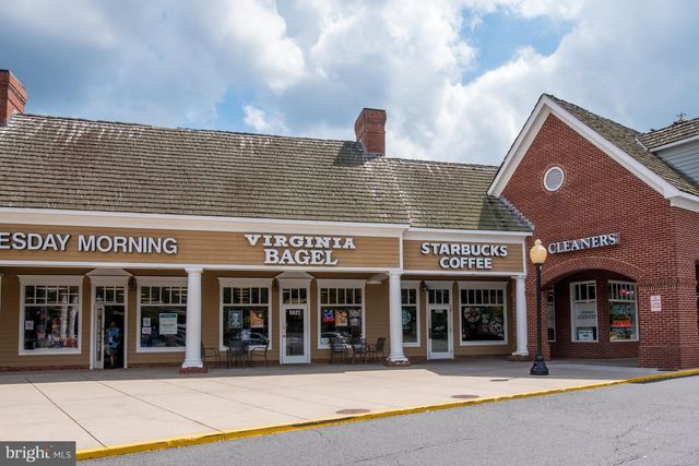 6224 POINT CT, Centreville, VA 20120