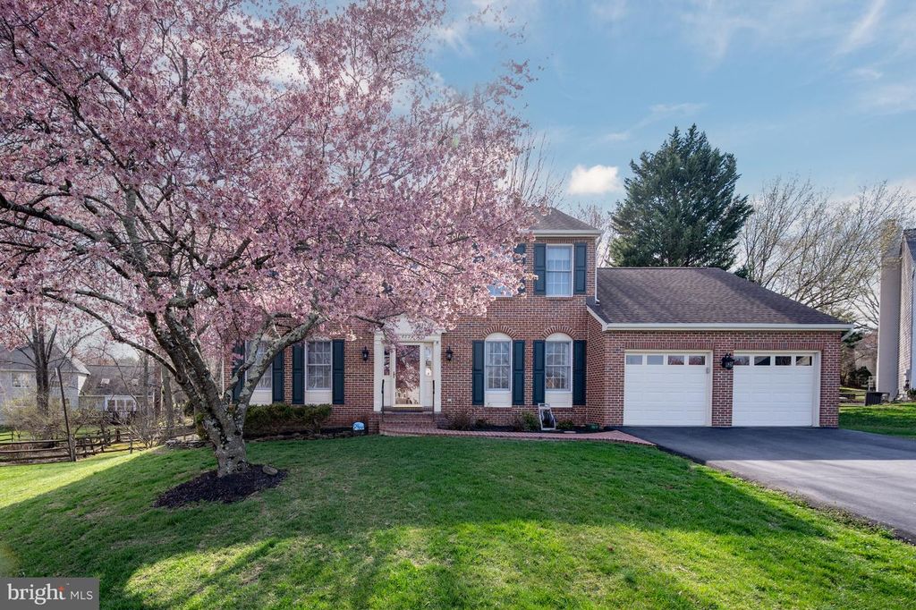 6224 POINT CT, Centreville, VA 20120