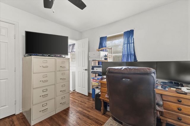 201 Collins Drive, Terrell, TX 75160