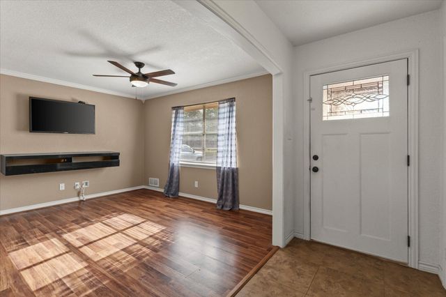 201 Collins Drive, Terrell, TX 75160