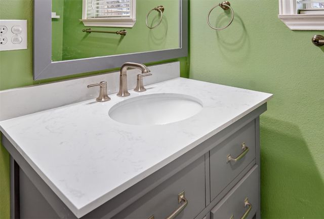 190 County Road 1975, Yantis, TX 75497