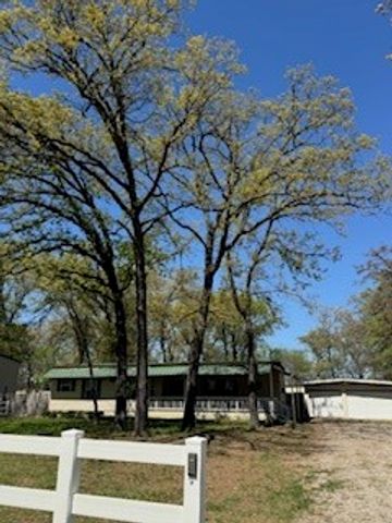 190 County Road 1975, Yantis, TX 75497