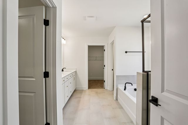 2420 Nolan Dr, Franklin, TN 37064