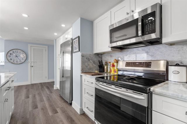 3800 Galt Ocean Dr 14, Fort Lauderdale, FL 33308