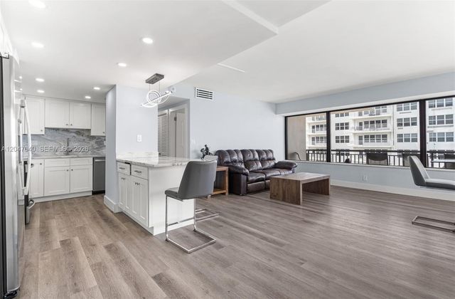 3800 Galt Ocean Dr 14, Fort Lauderdale, FL 33308