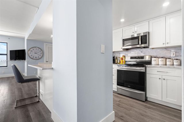 3800 Galt Ocean Dr 14, Fort Lauderdale, FL 33308