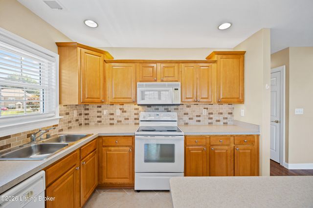 9514 Rustling Tree Way 201, Louisville, KY 40291