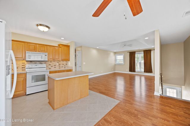 9514 Rustling Tree Way 201, Louisville, KY 40291