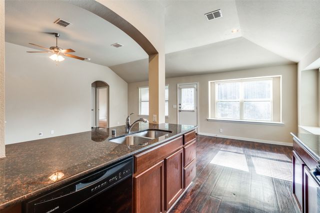 4920 Lemon Grove Drive, Fort Worth, TX 76135