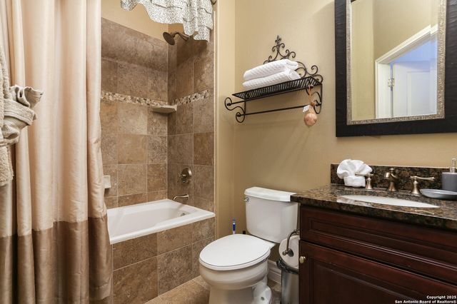 215 Center St Apt 109, San Antonio, TX 78202