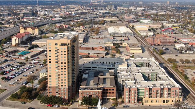 215 Center St Apt 109, San Antonio, TX 78202