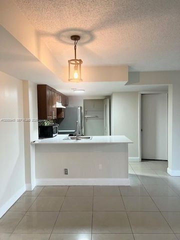 10757 Cleary Blvd 112, Plantation, FL 33324