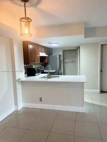 10757 Cleary Blvd 112, Plantation, FL 33324
