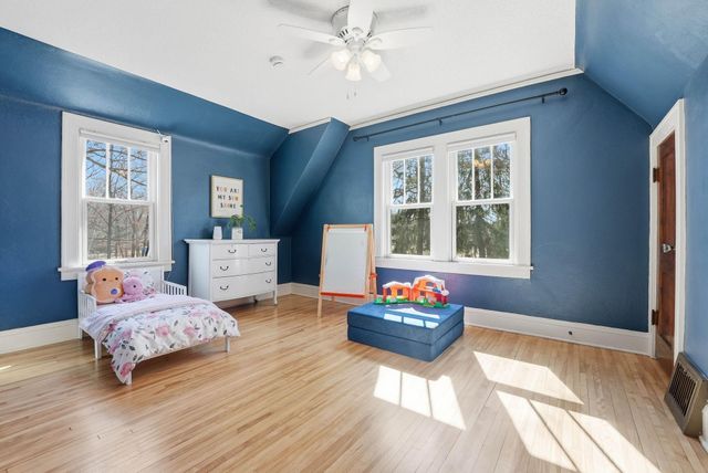 139 Spruce Street, Mahtomedi, MN 55115