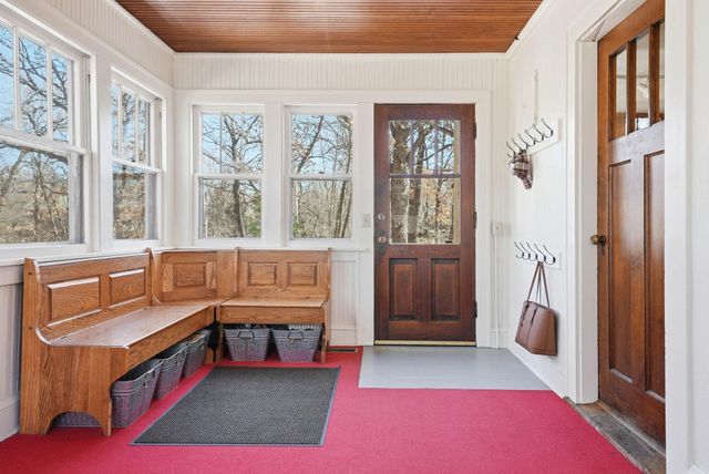 139 Spruce Street, Mahtomedi, MN 55115