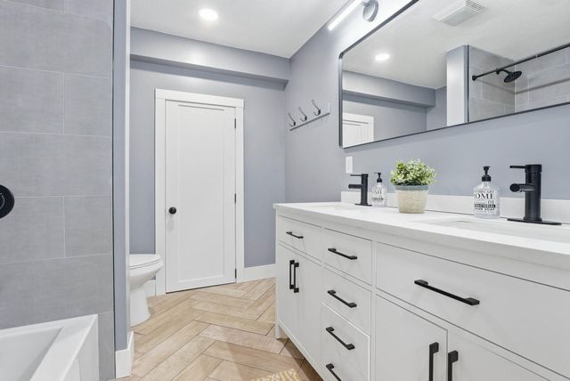 139 Spruce Street, Mahtomedi, MN 55115