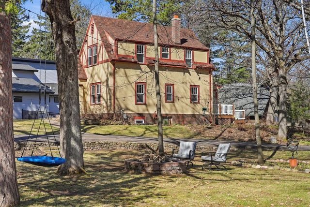 139 Spruce Street, Mahtomedi, MN 55115