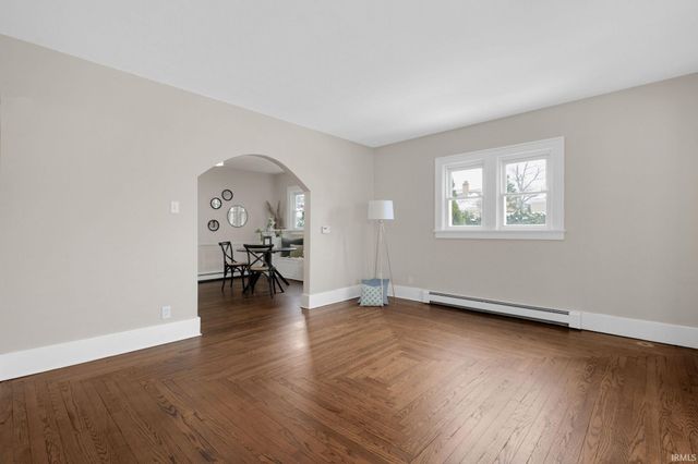 612 N State Street, Mishawaka, IN 46544