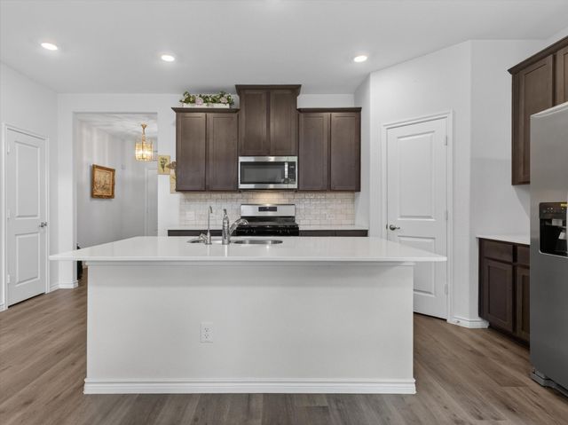 10616 Breezeway Drive, Aubrey, TX 76227
