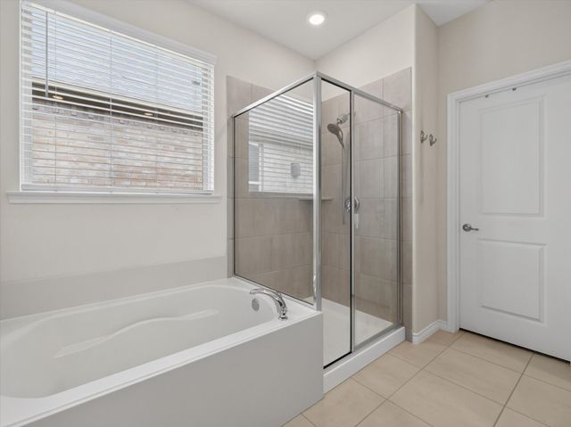 10616 Breezeway Drive, Aubrey, TX 76227