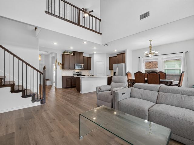 10616 Breezeway Drive, Aubrey, TX 76227