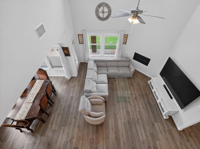 10616 Breezeway Drive, Aubrey, TX 76227