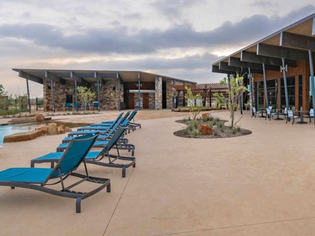 10616 Breezeway Drive, Aubrey, TX 76227