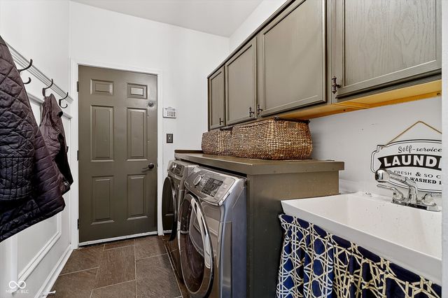 9767 Fortune Drive, Fishers, IN 46037