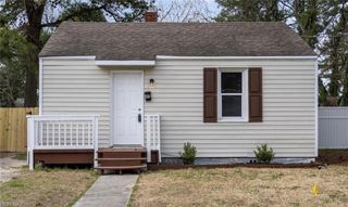 45 Pollux CIR E, Portsmouth, VA 23701