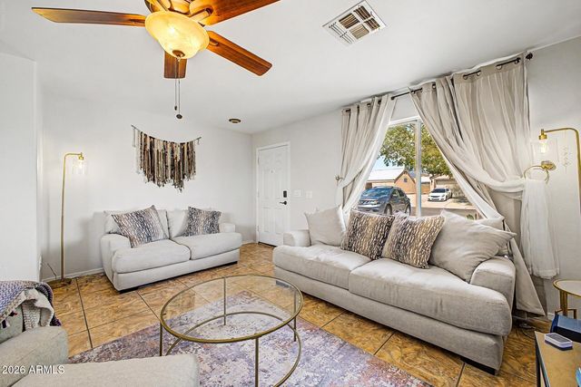 2046 S RENNICK Drive, Apache Junction, AZ 85120