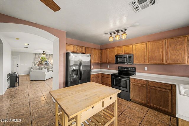 2046 S RENNICK Drive, Apache Junction, AZ 85120