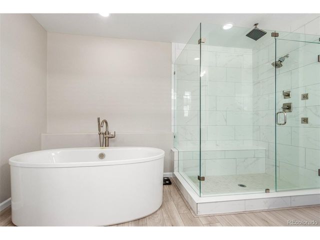 6560 S Addison Way, Aurora, CO 80016