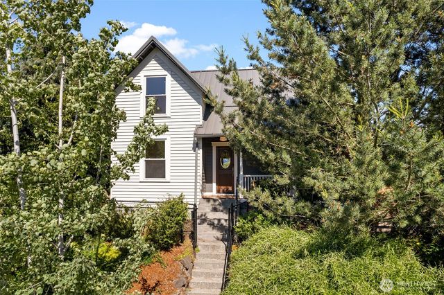 4048 37th Avenue S, Seattle, WA 98118