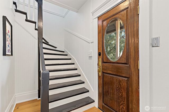 4048 37th Avenue S, Seattle, WA 98118