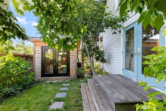4048 37th Avenue S, Seattle, WA 98118