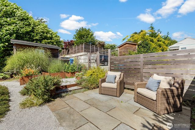 4048 37th Avenue S, Seattle, WA 98118