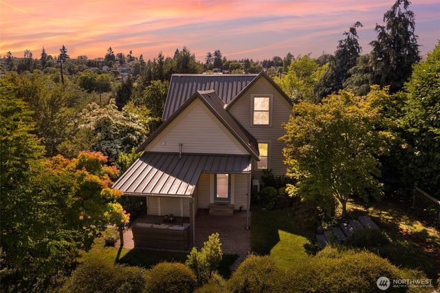 4048 37th Avenue S, Seattle, WA 98118