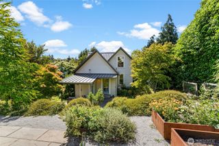 4048 37th Avenue S, Seattle, WA 98118