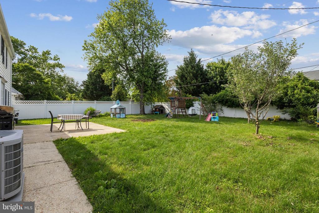 Image 27 of property listing at 12602 KILLIAN LN, Bowie, MD 20715