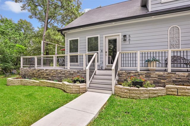 561 N Royale Greens Drive, Coldspring, TX 77331