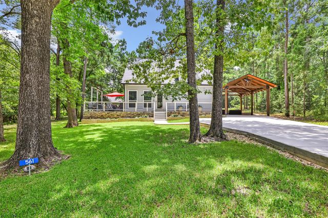 561 N Royale Greens Drive, Coldspring, TX 77331