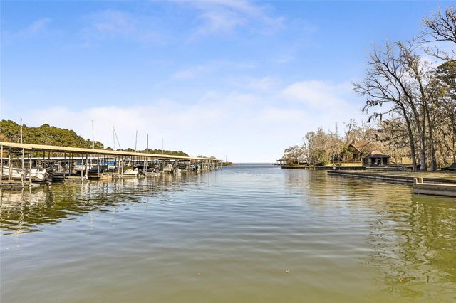 561 N Royale Greens Drive, Coldspring, TX 77331