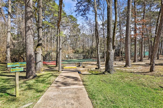 561 N Royale Greens Drive, Coldspring, TX 77331